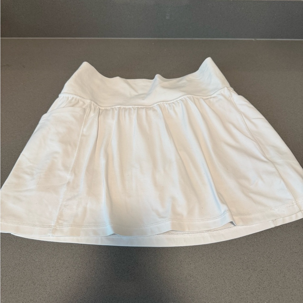 Athleta salutation stash white skort size small